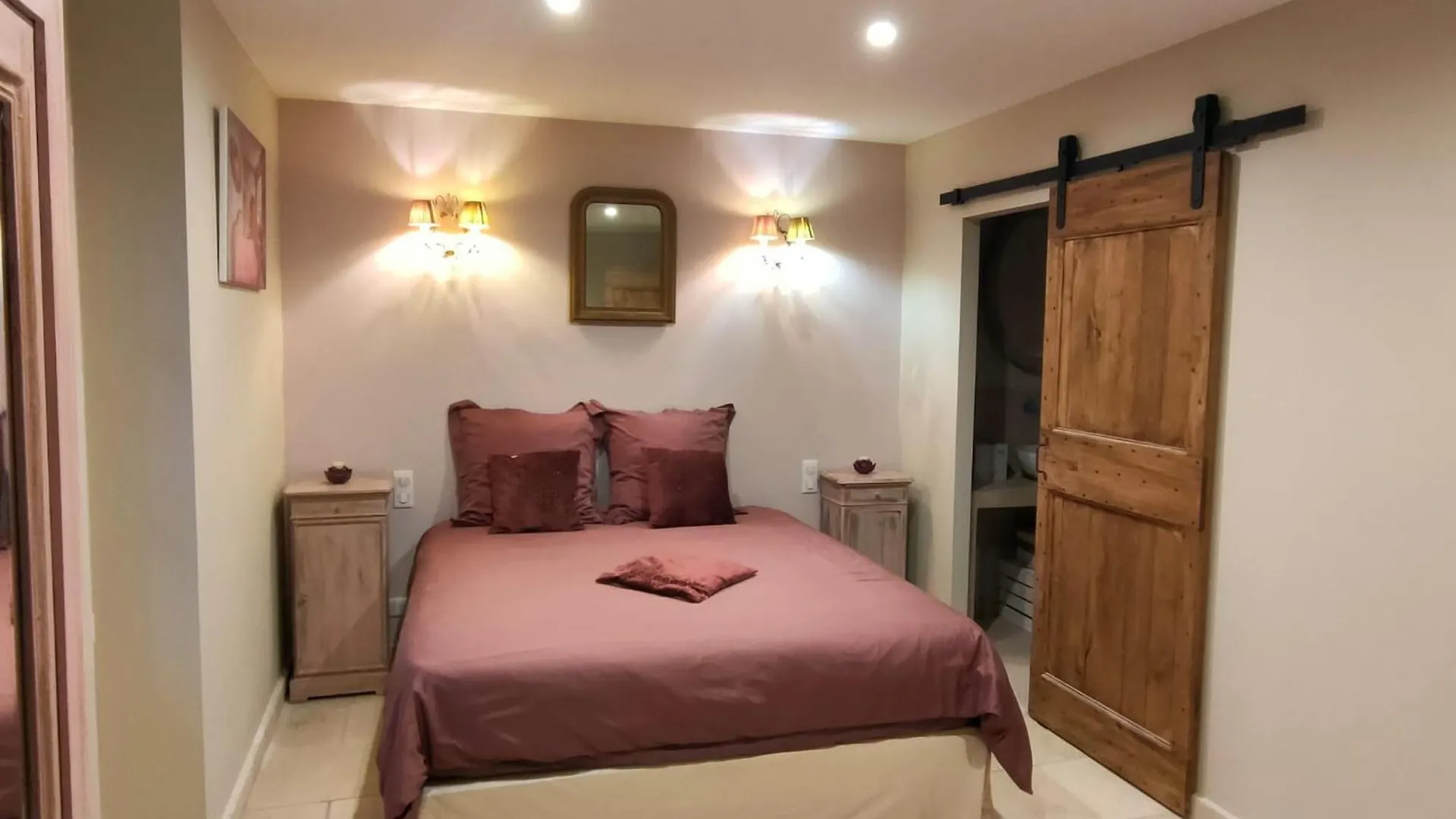 Le Mas De Roussillon Roussillon  Guest house